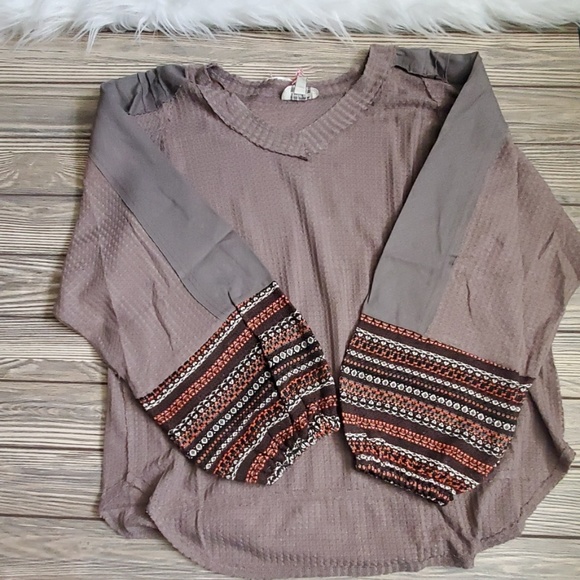 💐CHLOE Waffle Knit Embroidery Top - Picture 5 of 6